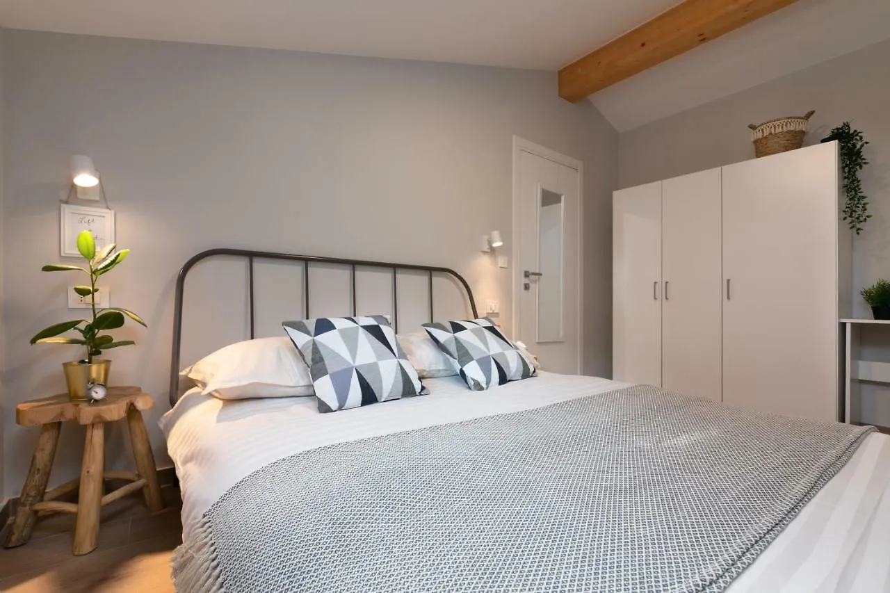 Quercus Apartments - Peace & Nature By The Bike Trail Funtana Kroatien